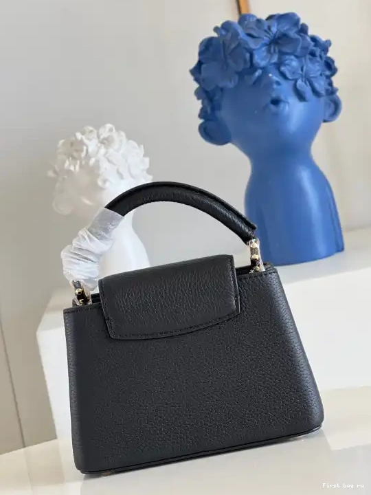 First bag ru MINI VUITTON CAPUCINES LOUIS 0617